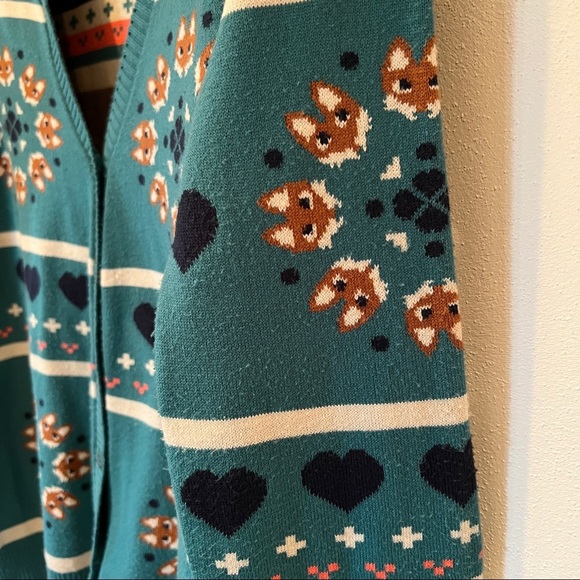 Emme Fox Heart Striped Grannycore Cardigan Sweater - Picture 4 of 11